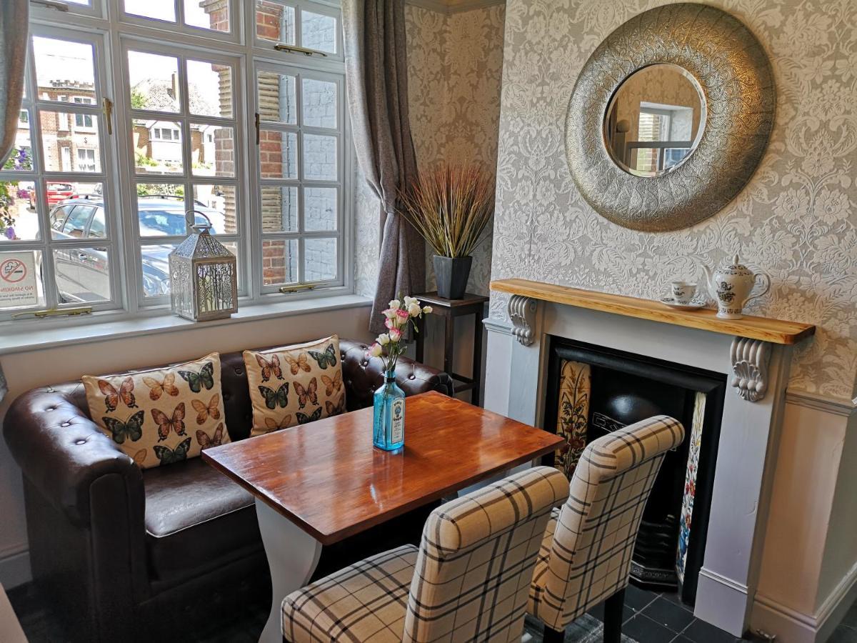 Woolpack Inn Chichester Exteriér fotografie